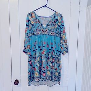 Colorful, lightweight dress Large